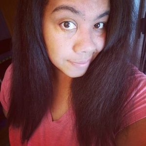 Meet your Posher, Hadiya